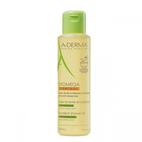 Um shampoo de espuma exomega A-Derma